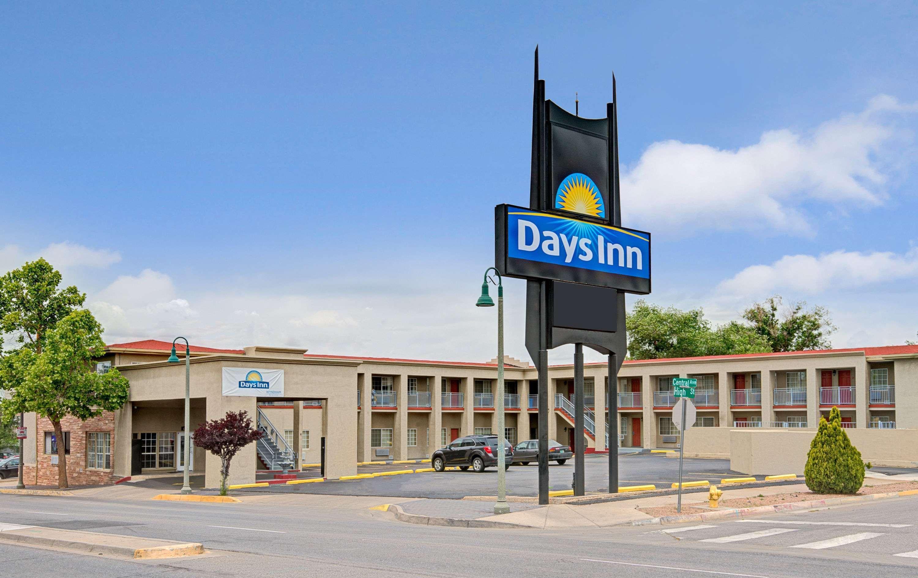 Days Inn By Wyndham Albuquerque Downtown Exterior photo